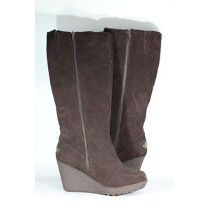 NWOT Size 8 Bearepaw Knee High Wedge Heeled Faux Fur Lined Boots